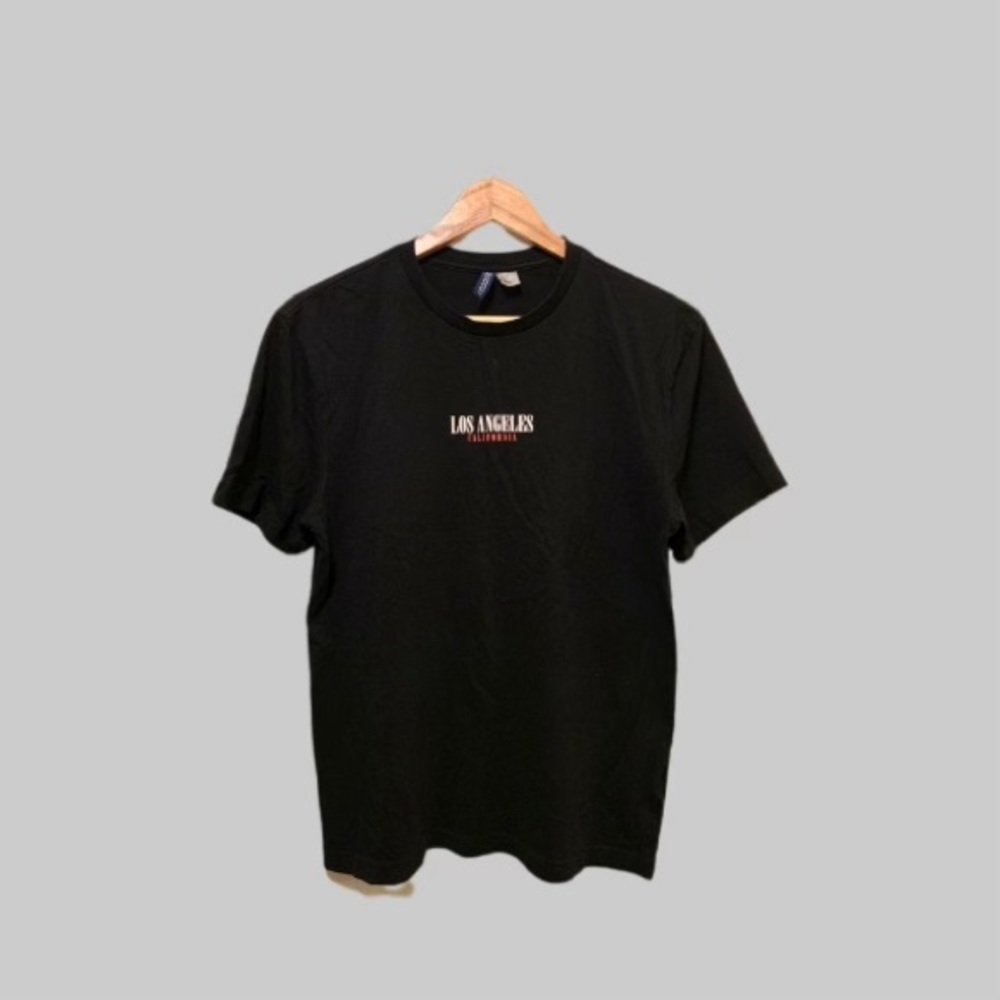 H&M Men Shirt, Medium Size, Cotton,Cool Frabric, Good Condition.